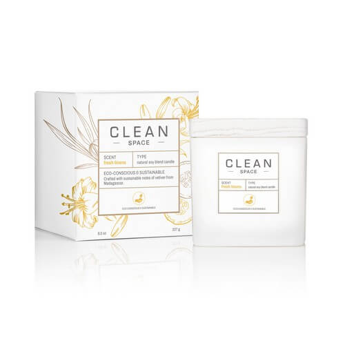 Clean Space Fresh Linens Scented Candle 227 ml