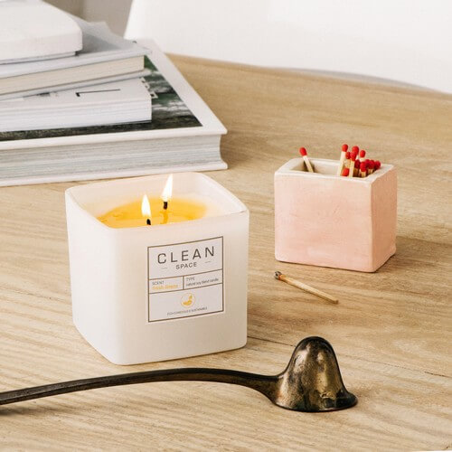 Clean Space Fresh Linens Scented Candle 227 ml