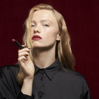 Yves Saint Laurent Rouge Pur Couture The Slim Velvet Radical Lipstick 302 Brown.
