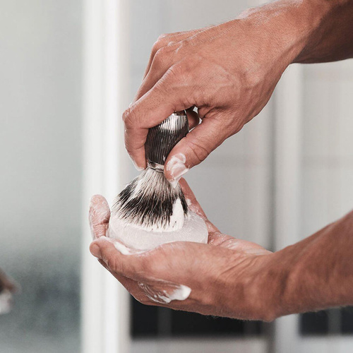 Benjamin Barber Saffron And Leather Shaving Soap 50g