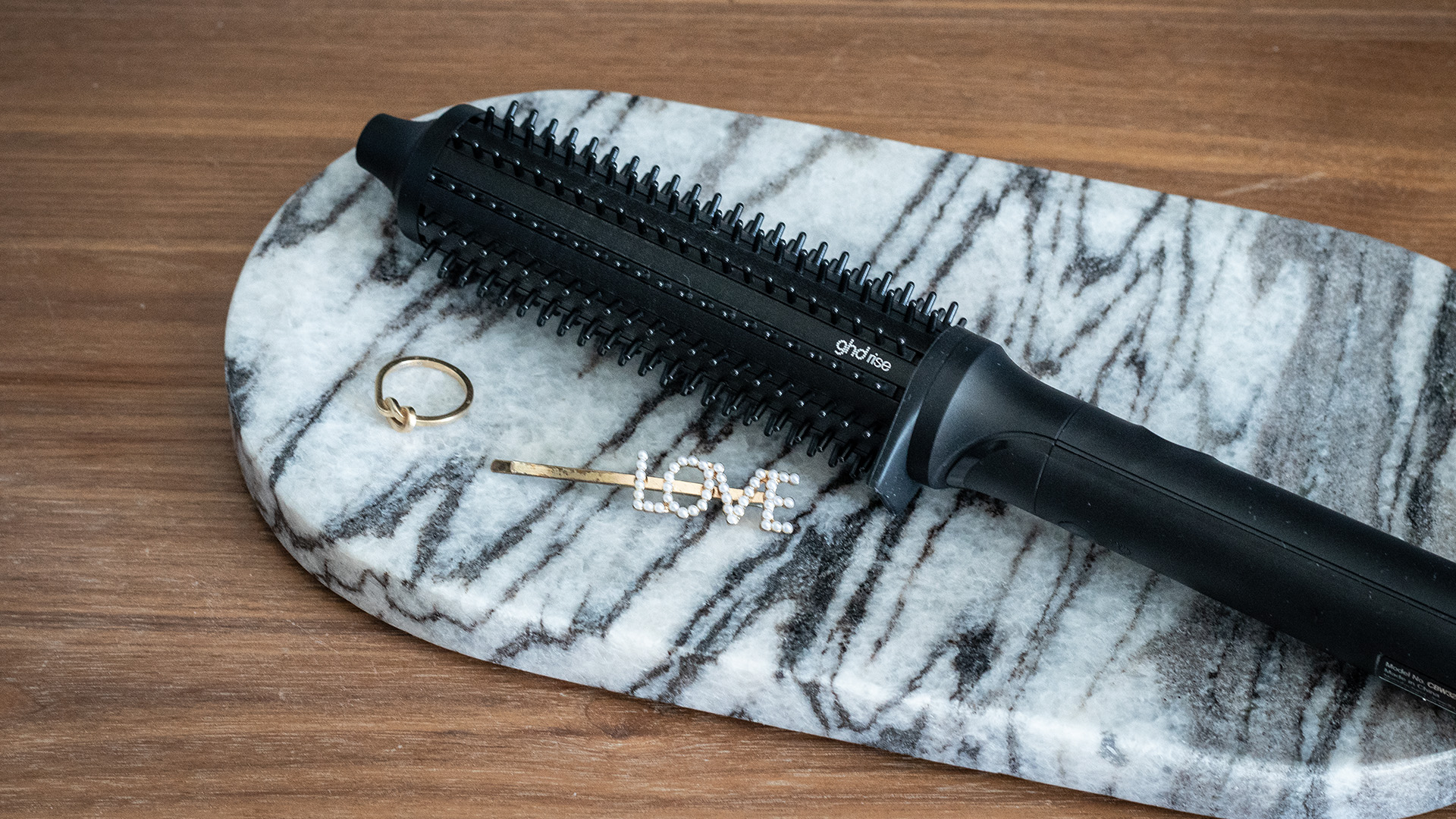 GHD rise hot brush - fixa årets trendigaste frisyr på tio minuter!