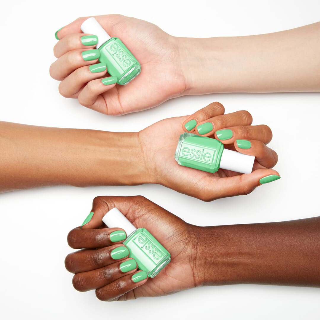 Essie Classic Nail Polish 957 Perfectly Peculiar 13.5 ml