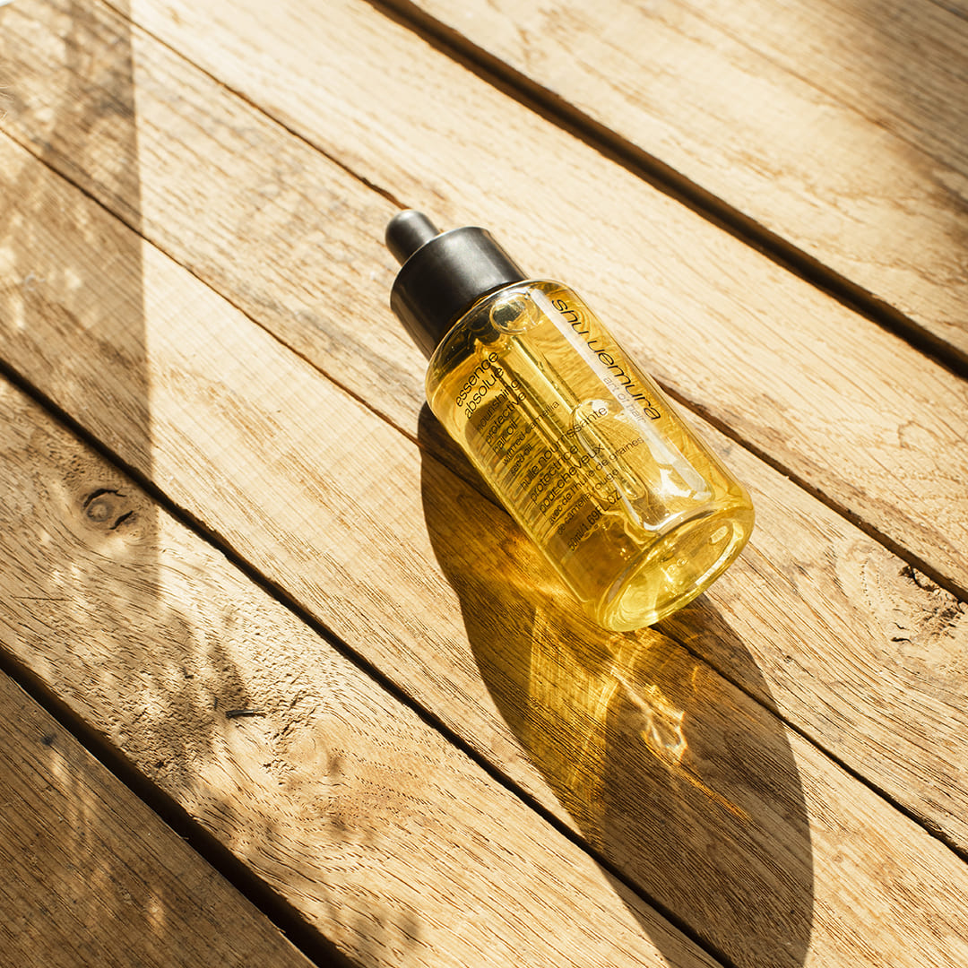 Shu Uemura Essence Absolue Nourishing Soothing Scalp Oil Concentrate 50 ml
