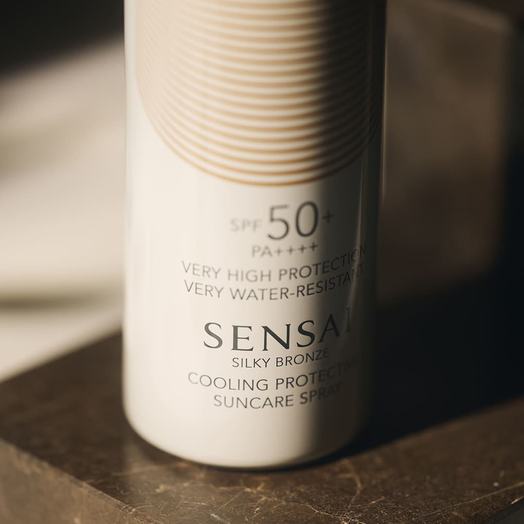 Sensai Silky Bronze Cooling Protective Suncare Spray Spf50 150 ml