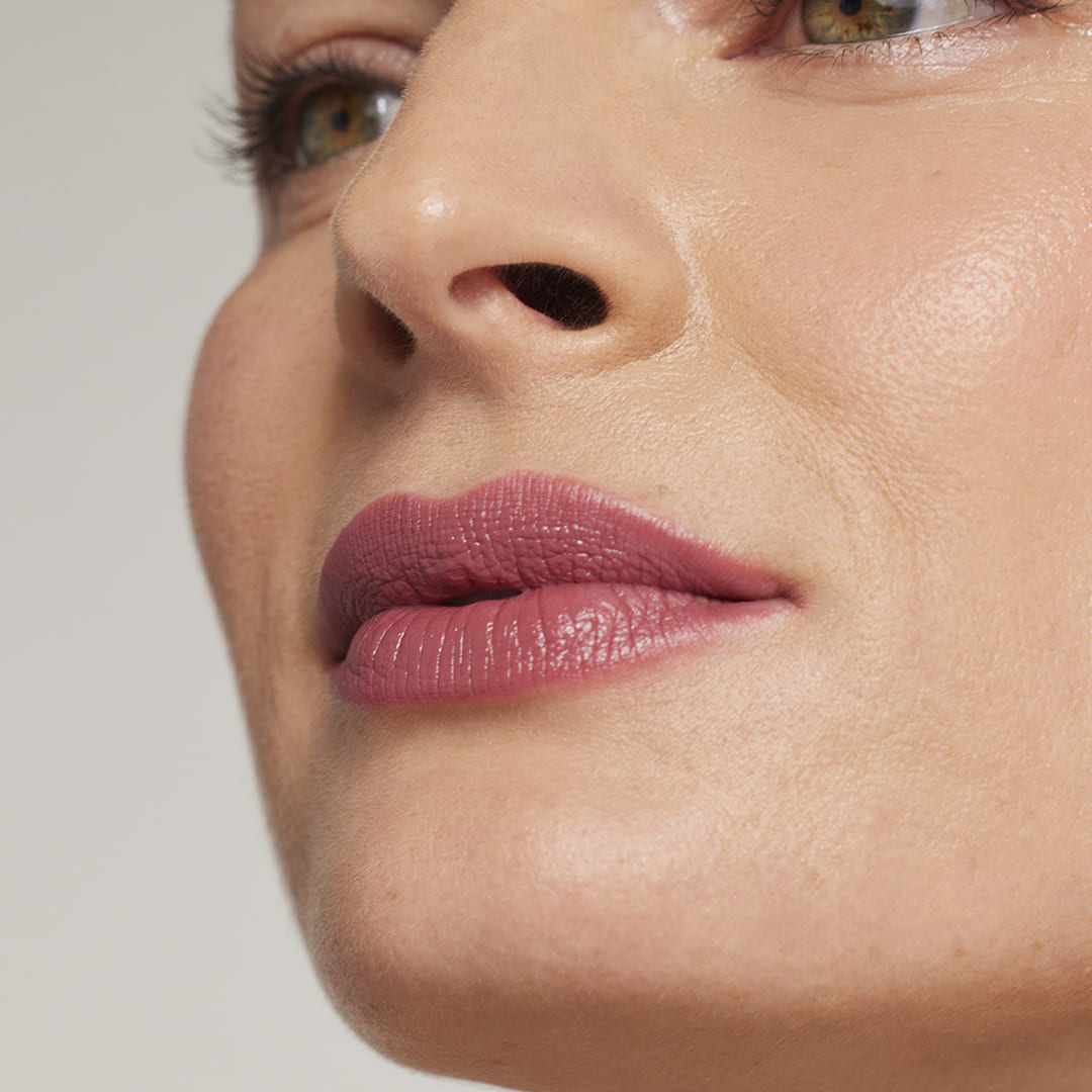 Jane Iredale Colorluxe Hydrating Cream Lipstick Rosebud 2g