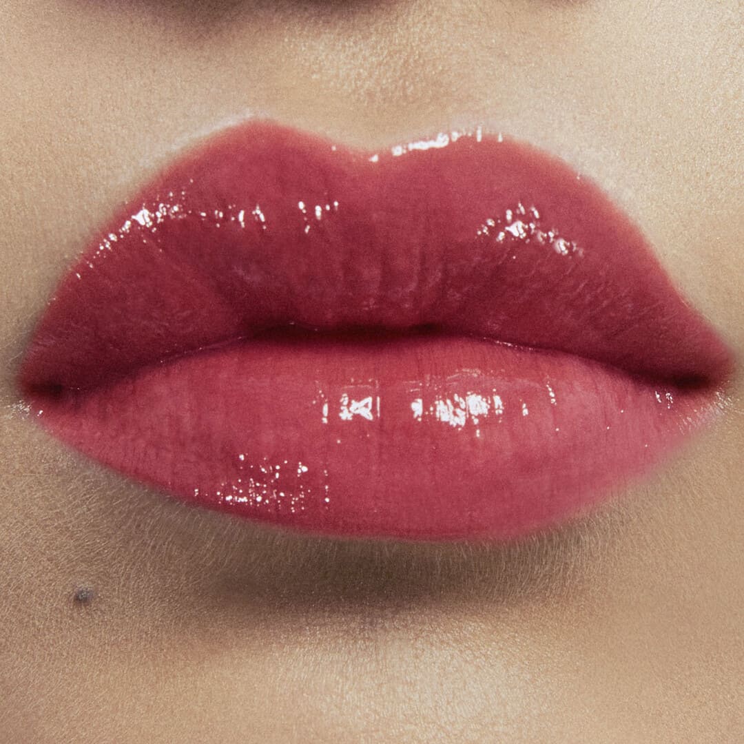Yves Saint Laurent Loveshine Lipstick 211 Ardent Carmine 3.2g