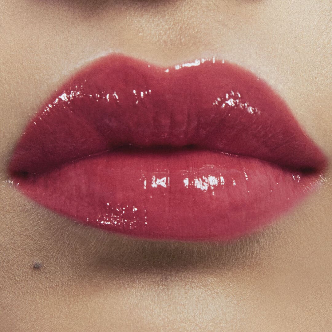 Yves Saint Laurent Loveshine Lipstick 212 Deep Ruby 3.2g