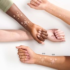 Essence Baby Got Glow Highlighter Stick 10 5.5g