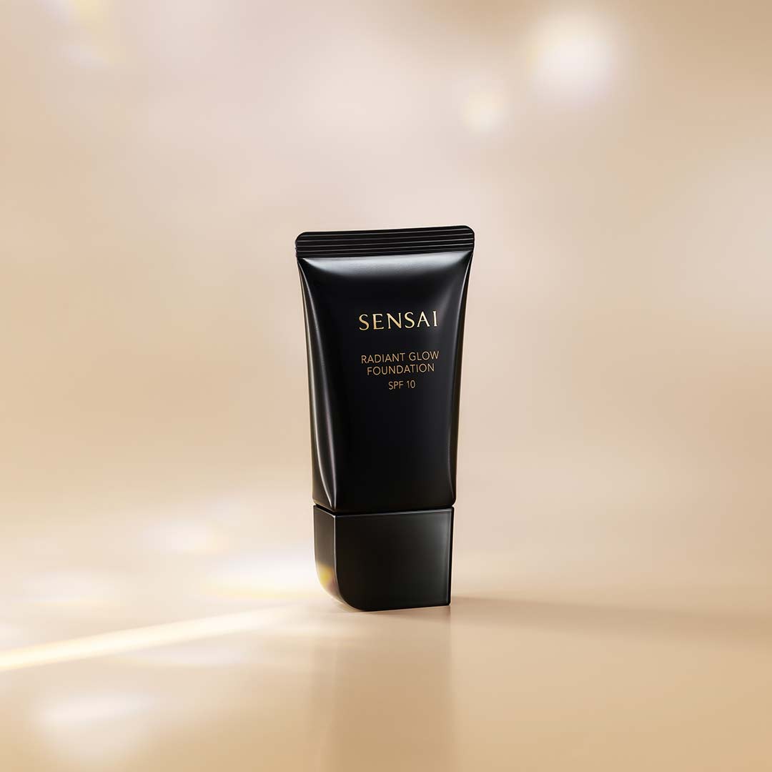 Sensai Radiant Glow Foundation Rg204 Honey Beige 30 ml