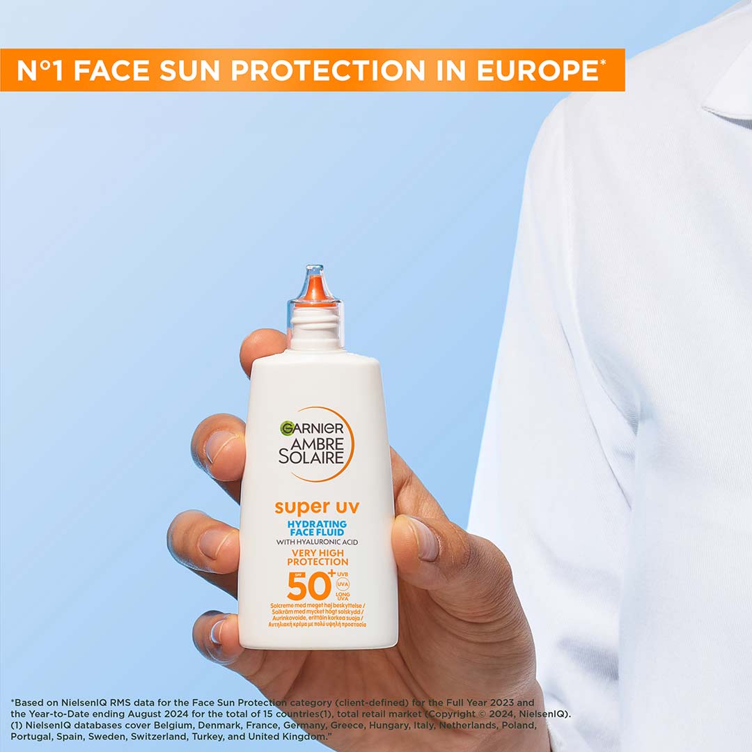 Garnier Ambre Solaire Super Uv Hyaluronic Acid Hydrating Fluid Spf50+ 40 ml